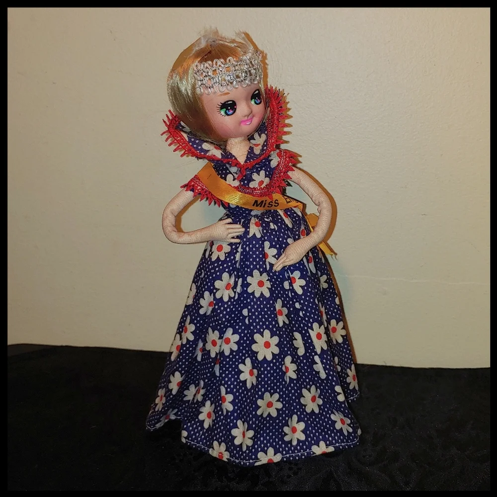 Vintage International Beauties Doll Miss England
